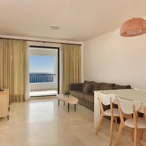 impresionante-apartamento-vista-mar-frontal.1costadelsol.com/